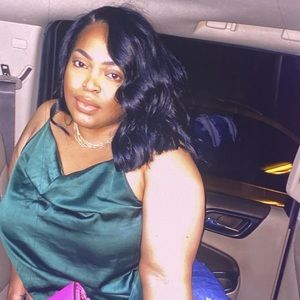 Meet your Posher, April